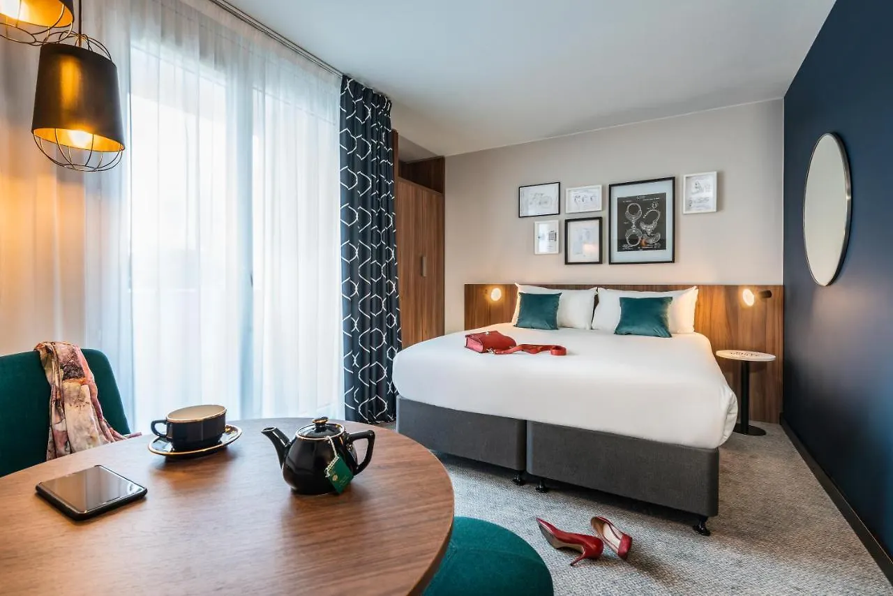 Mercure Montparnasse Pasteur Hotel Paris