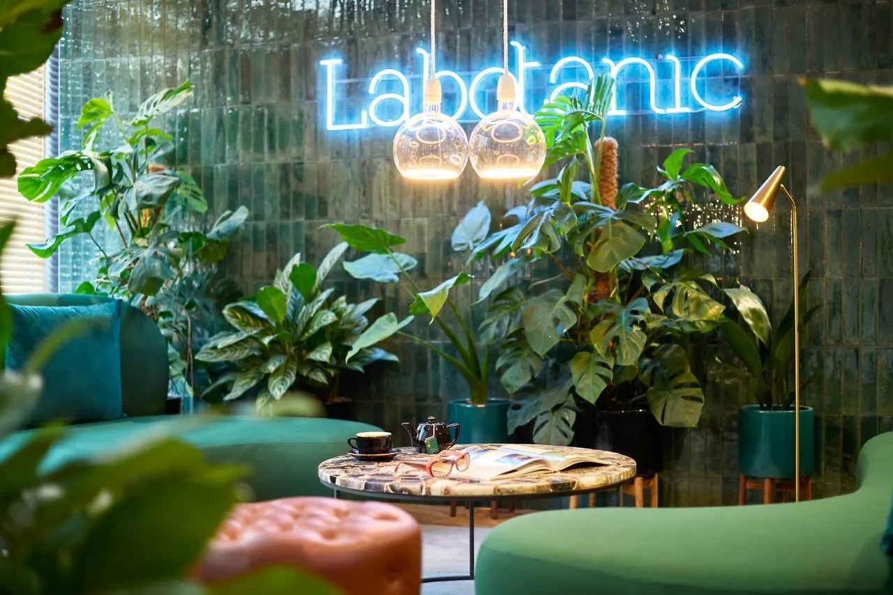 Mercure Montparnasse Pasteur