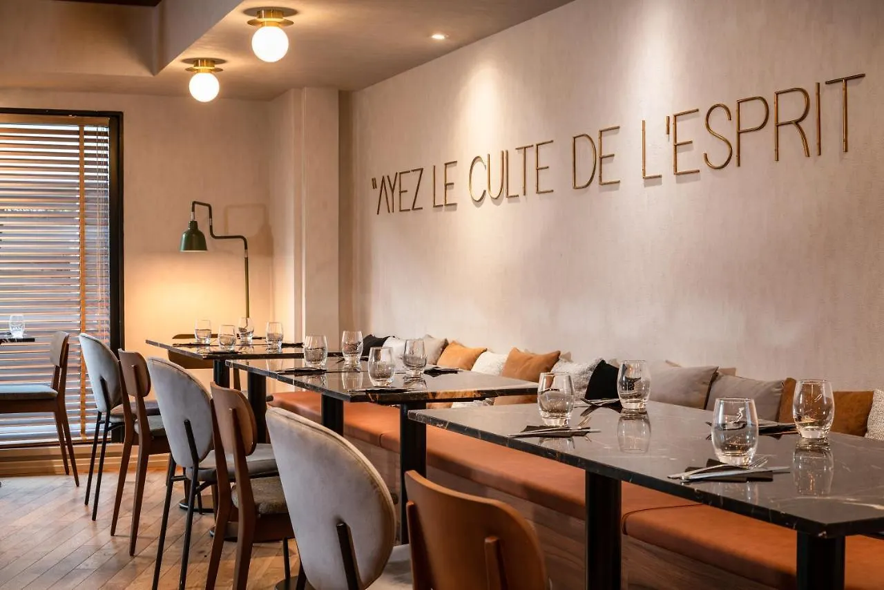Mercure Montparnasse Pasteur Hotel 4*