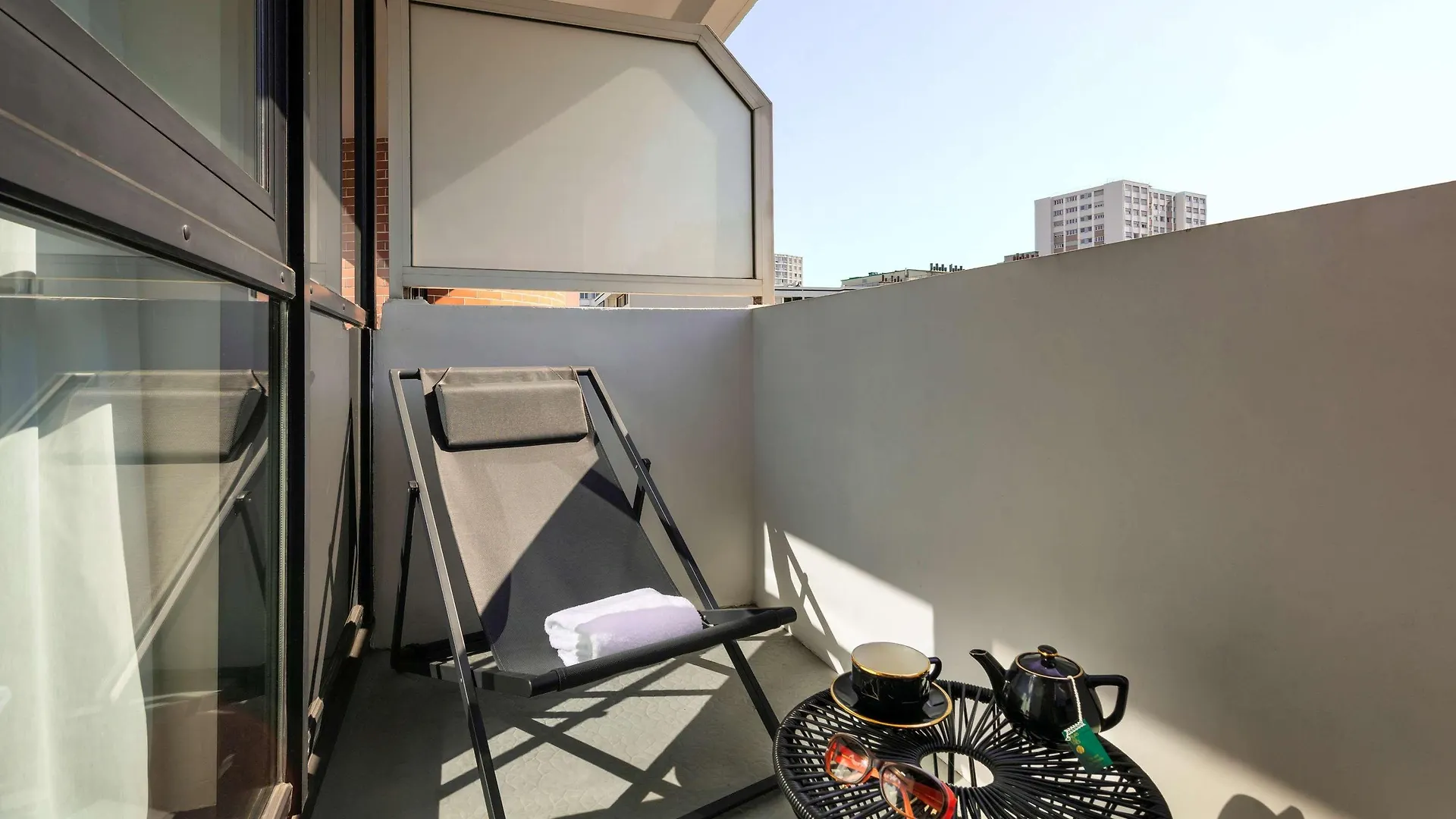 Mercure Montparnasse Pasteur Hotel 4*