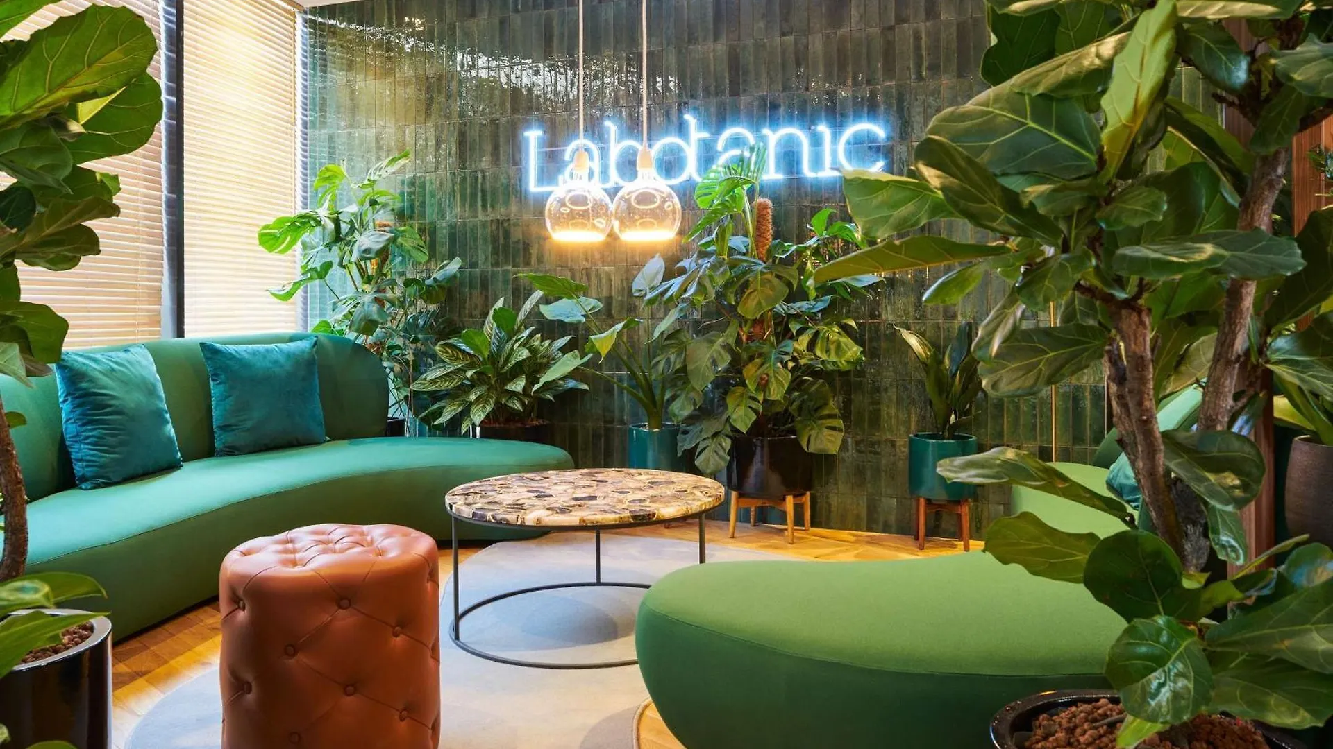 Mercure Montparnasse Pasteur Otel